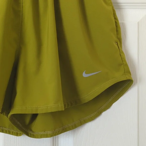 Nike One Dri-Fit Ultra High Waisted 3" Brief Lined Athletic Shorts Moss Green S - Picture 8 of 14